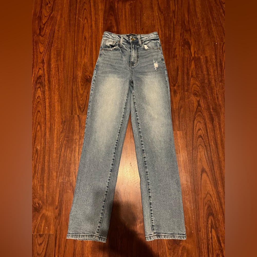 BCBG Generation Jeans high rise straight leg